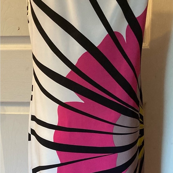 MAGGIE LONDON-FULLY LINED SLEEVELESS SHEATH size 6 PINK/WHTIE - Picture 2 of 10